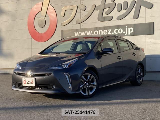 Toyota PRIUS 2021-07 8209596-4