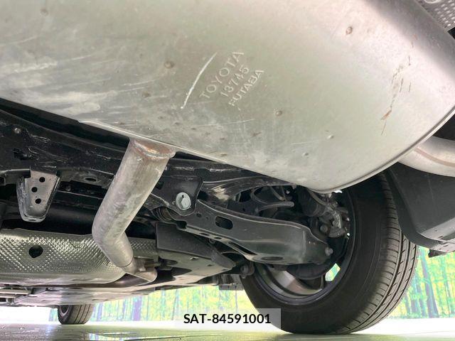 Toyota PRIUS 2023-07 8209590-16