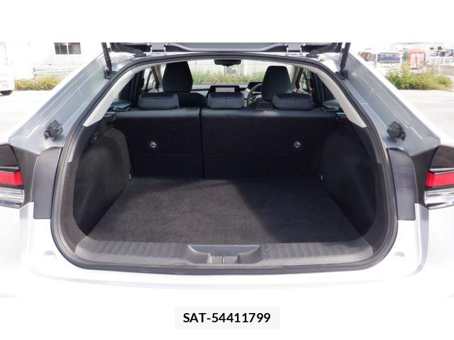 Toyota PRIUS 2023-10 8209592-9