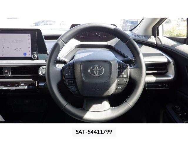 Toyota PRIUS 2023-10 8209592-17