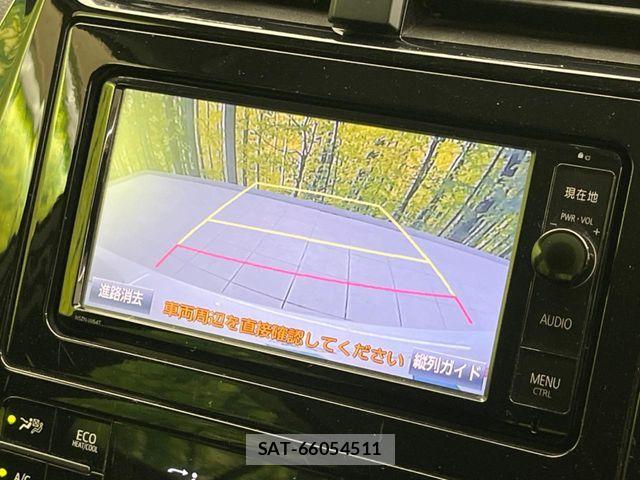 Toyota PRIUS 2016-04 8209633-3