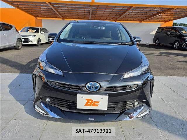 Toyota PRIUS 2022-02 8209588-9