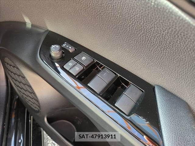 Toyota PRIUS 2022-02 8209588-23