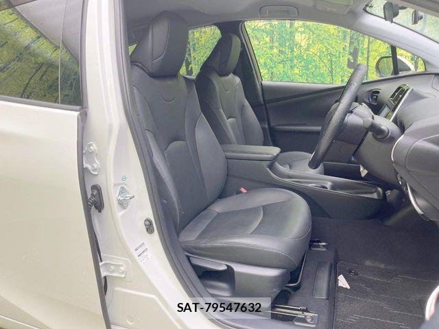 Toyota PRIUS 2016-01 8209632-7