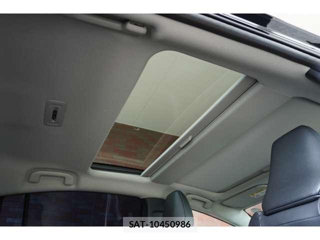 Toyota PRIUS 2025-01 8209571-13