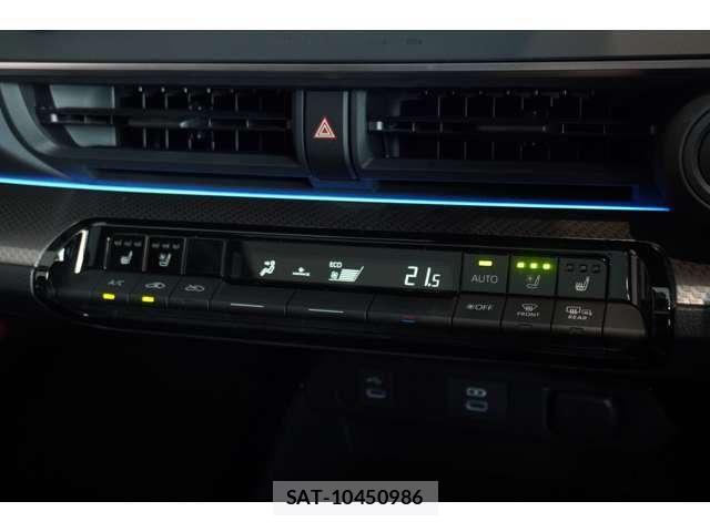 Toyota PRIUS 2025-01 8209571-22