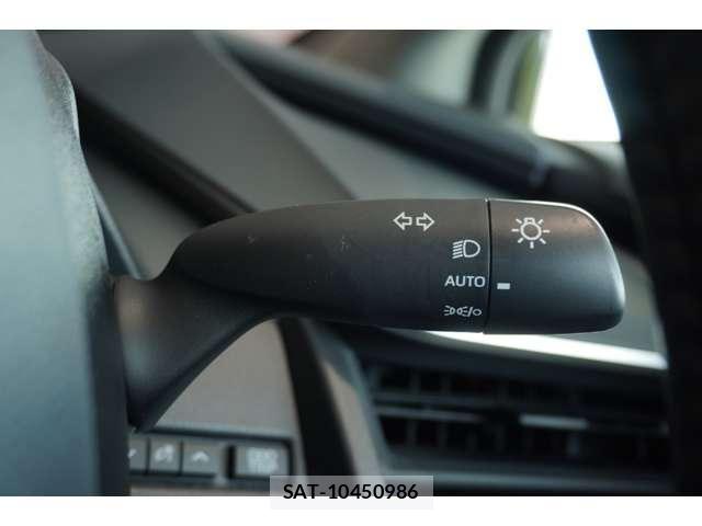 Toyota PRIUS 2025-01 8209571-23