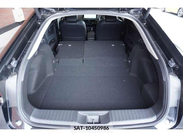 Toyota PRIUS 2025-01 8209571-8