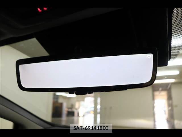 Toyota PRIUS 2023-08 8209577-2