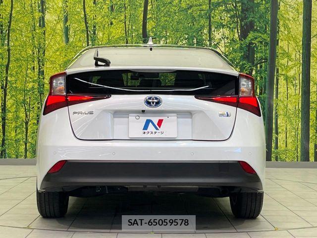 Toyota PRIUS 2021-06 8209591-14