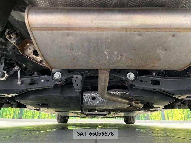 Toyota PRIUS 2021-06 8209591-18