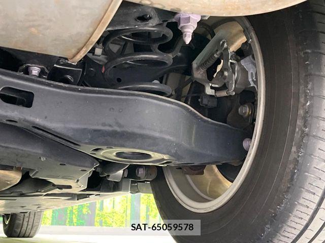 Toyota PRIUS 2021-06 8209591-19