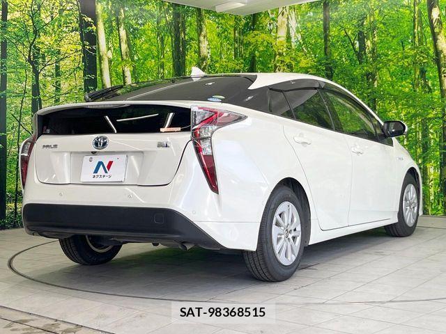 Toyota PRIUS 2018-09 8209616-16
