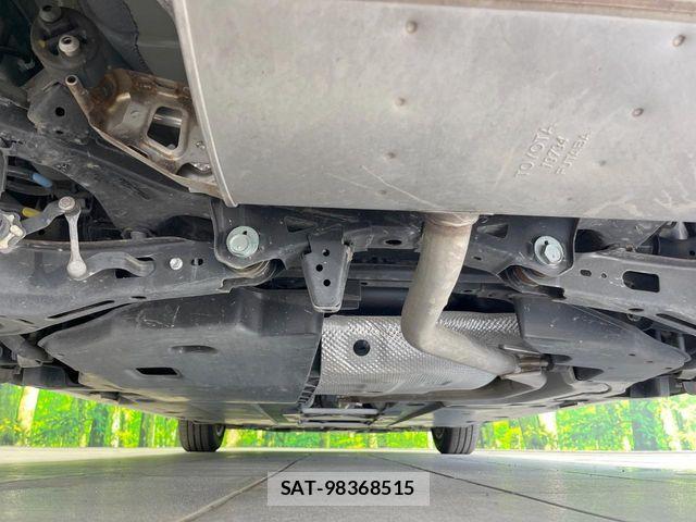 Toyota PRIUS 2018-09 8209616-18