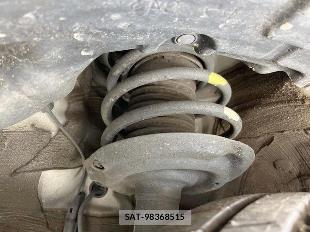 Toyota PRIUS 2018-09 8209616-19