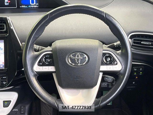Toyota PRIUS 2016-07 8209621-10