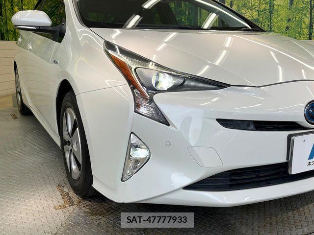 Toyota PRIUS 2016-07 8209621-11
