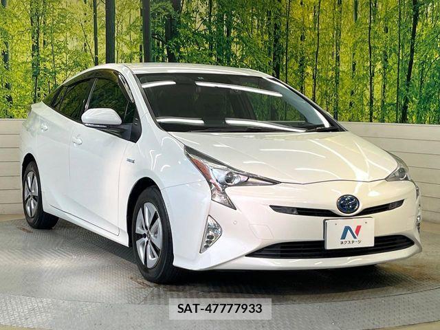 Toyota PRIUS 2016-07 8209621-15