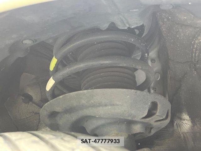 Toyota PRIUS 2016-07 8209621-19