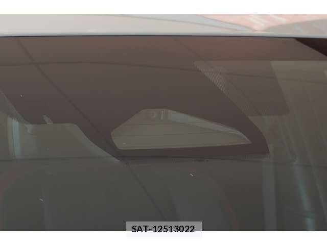 Toyota PRIUS 2024-07 8209570-10