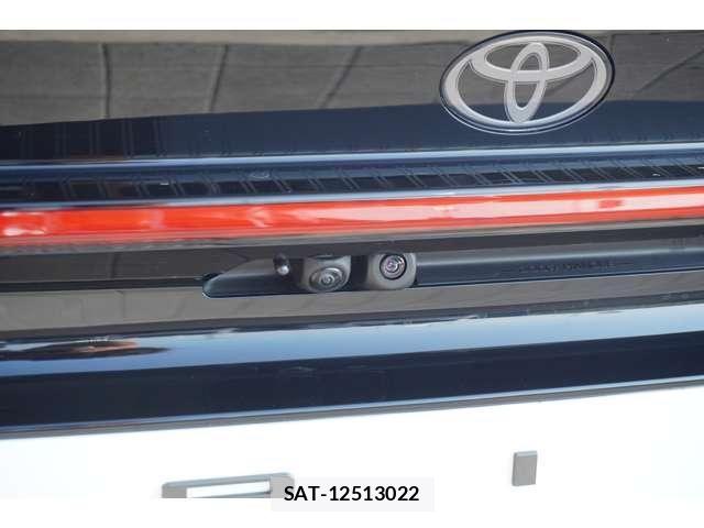 Toyota PRIUS 2024-07 8209570-13
