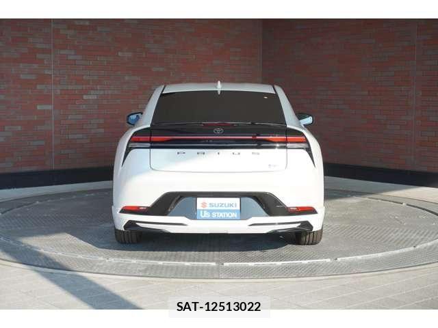 Toyota PRIUS 2024-07 8209570-2