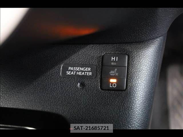 Toyota PRIUS 2018-07 8209600-14