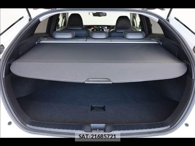 Toyota PRIUS 2018-07 8209600-19