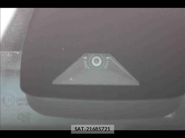 Toyota PRIUS 2018-07 8209600-3