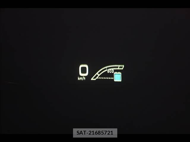 Toyota PRIUS 2018-07 8209600-6