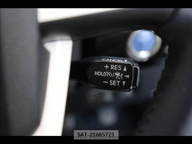 Toyota PRIUS 2018-07 8209600-7