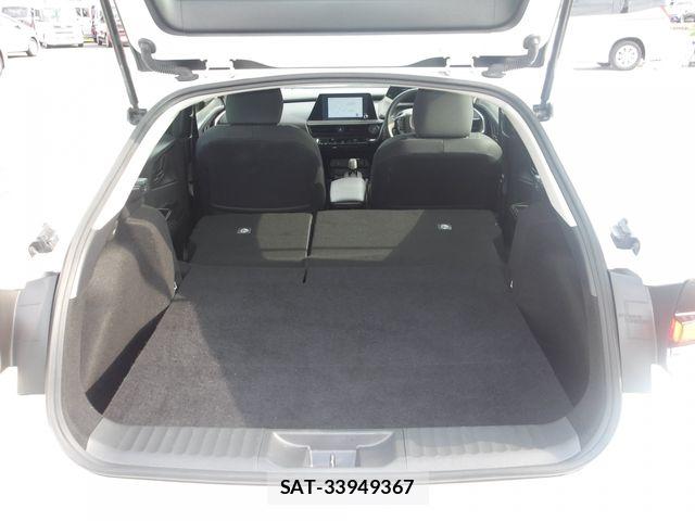 Toyota PRIUS 2023-11 8209589-21