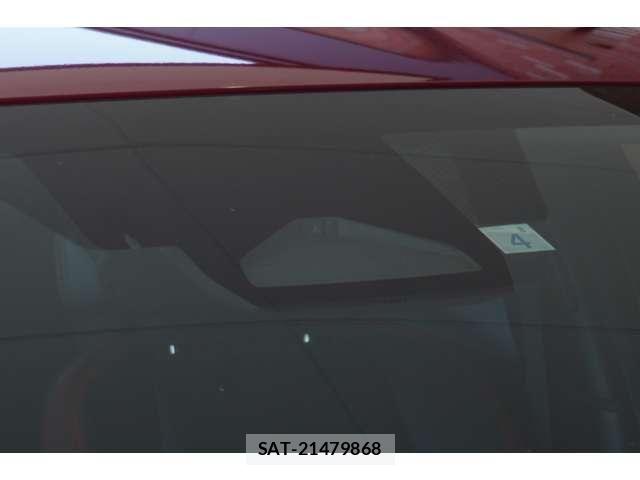 Toyota PRIUS 2023-04 8209582-11