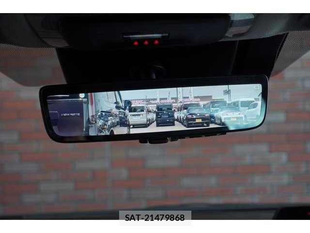 Toyota PRIUS 2023-04 8209582-15