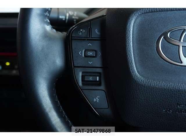 Toyota PRIUS 2023-04 8209582-21