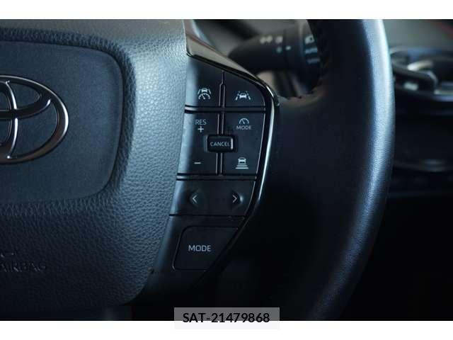 Toyota PRIUS 2023-04 8209582-22