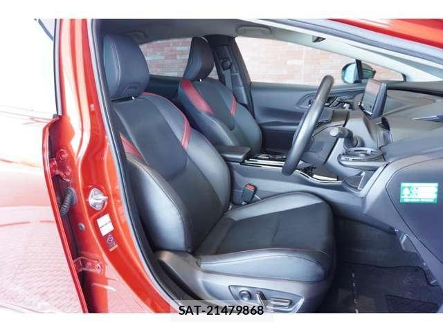 Toyota PRIUS 2023-04 8209582-5