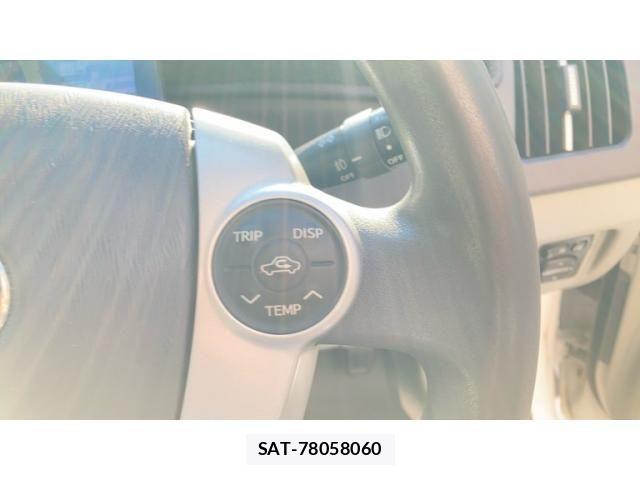 Toyota PRIUS 2009-12 8209666-11