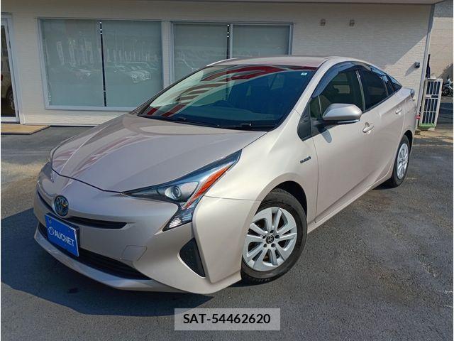 Toyota PRIUS 2016-03 8209631-0