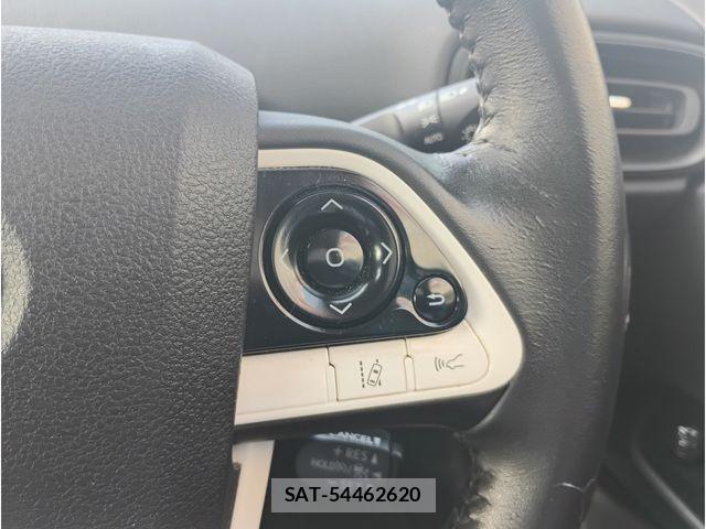 Toyota PRIUS 2016-03 8209631-7