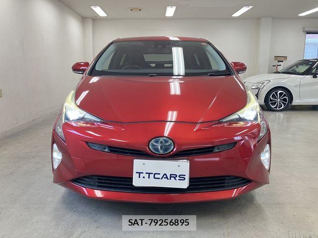 Toyota PRIUS 2016-08 8209634-21