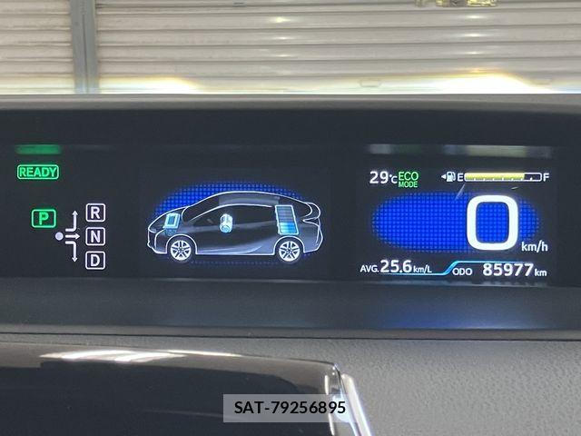 Toyota PRIUS 2016-08 8209634-28