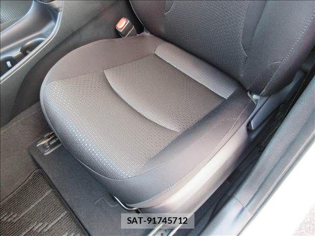 Toyota PRIUS 2019-02 8209624-24