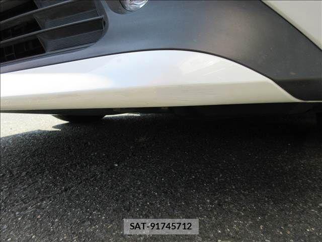 Toyota PRIUS 2019-02 8209624-3