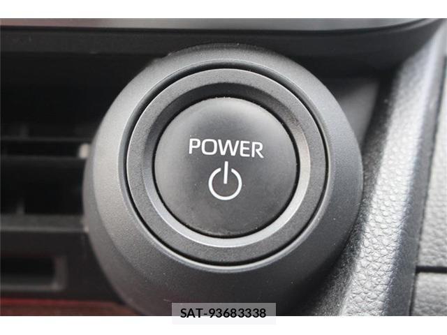 Toyota PRIUS 2023-05 8209584-4