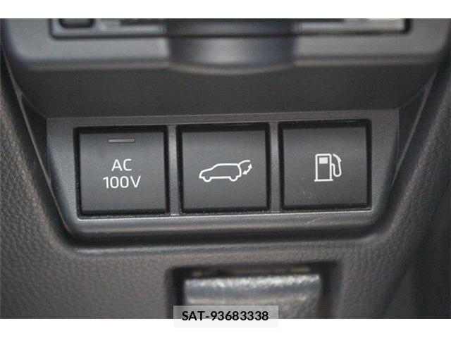 Toyota PRIUS 2023-05 8209584-5