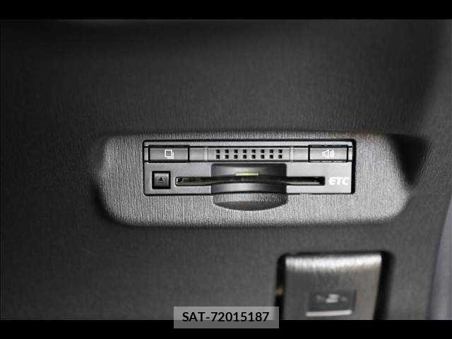 Toyota PRIUS 2013-08 8209635-9
