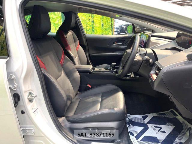 Toyota PRIUS 2023-07 8209573-7