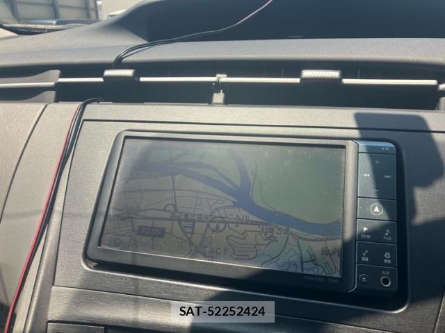 Toyota PRIUS 2010-08 8209661-14