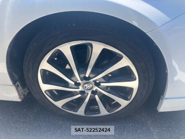 Toyota PRIUS 2010-08 8209661-8